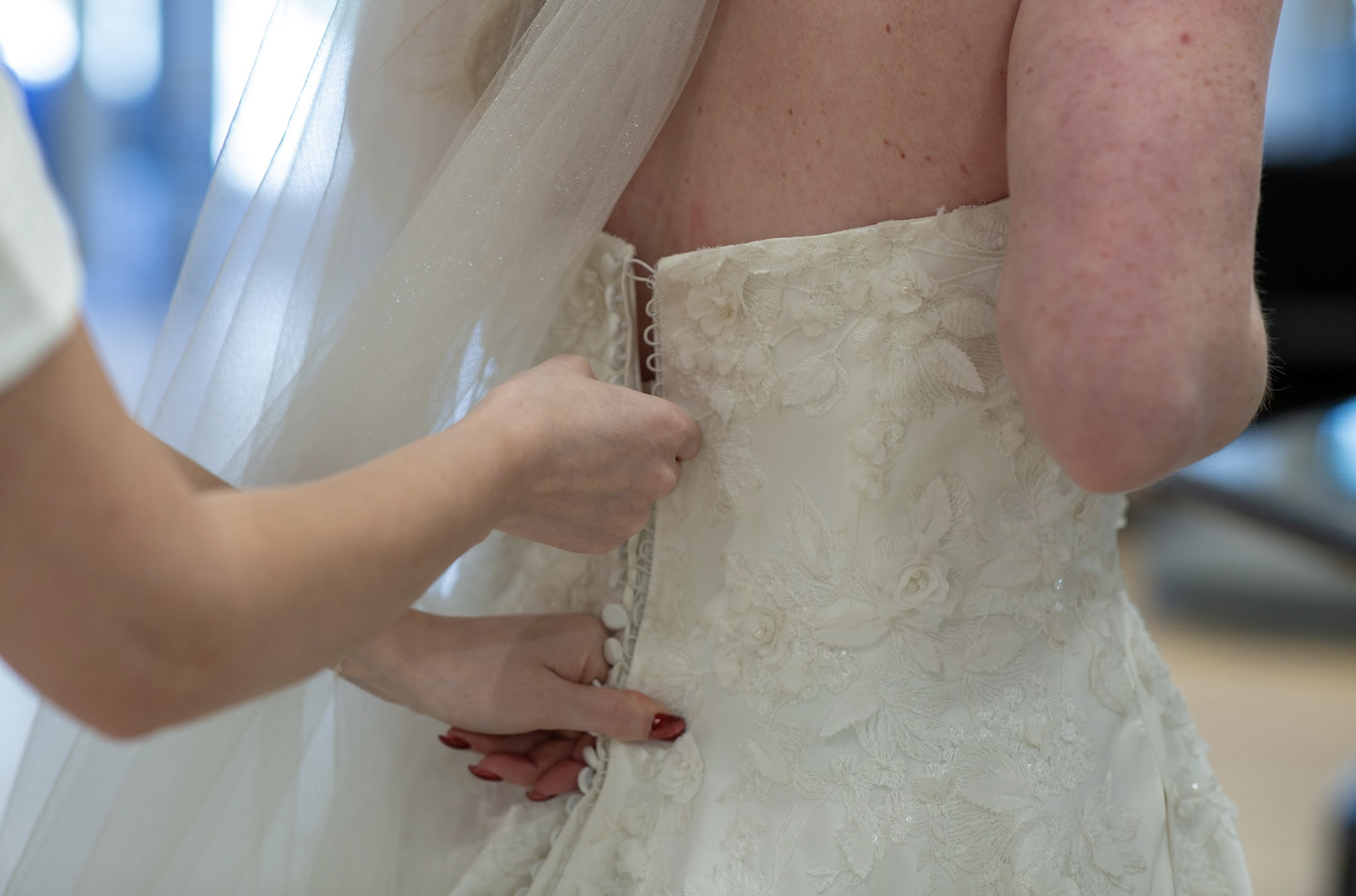 The Ultimate Guide to Wedding Dress Fabrics: Find the Perfect Material for Your Dream Gown. Desktop Image