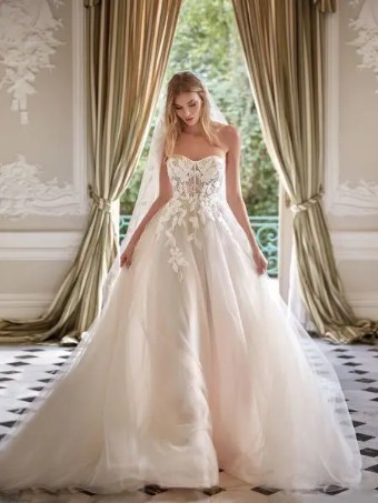 Pronovias Style No. Chiara #0 thumbnail
