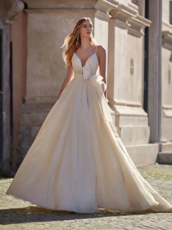 Pronovias Style No. Keren #0 thumbnail
