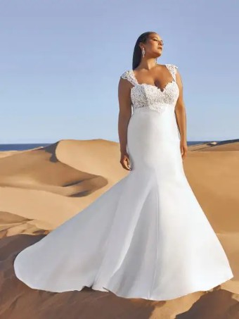 Pronovias Style No. Yavapai #0 thumbnail
