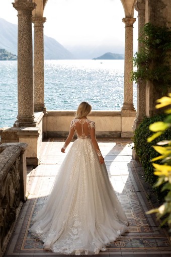 Elly Bride Style No. Vonna #1 thumbnail