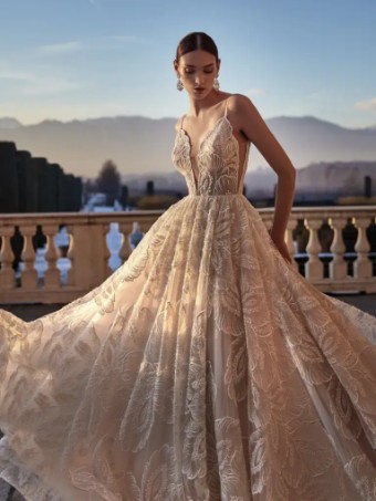 Pronovias Style No. Orlanda #0 Off White/Nude thumbnail