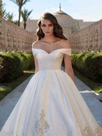 Pronovias Style No. Loa #2 Off White/Nude thumbnail
