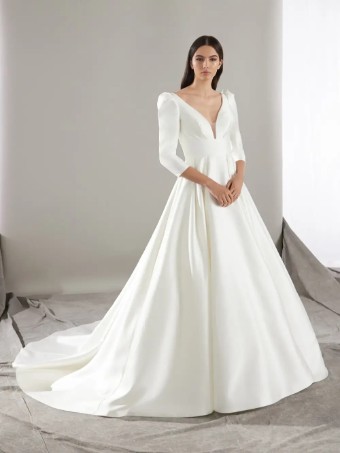 Pronovias Style No. Livia #0 Off White thumbnail