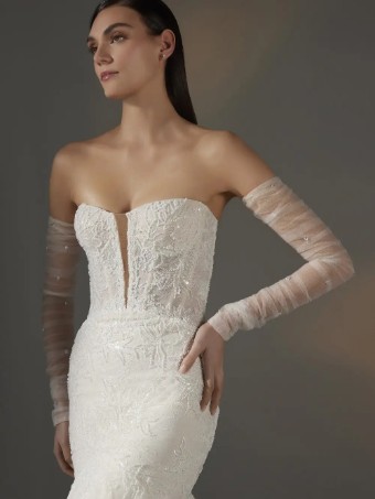 Pronovias Style No. Alura #2 Off White thumbnail