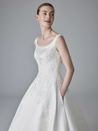 Pronovias Style No. Dalida #2 Off White thumbnail