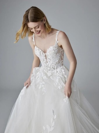 Pronovias Style No. Kamerie #2 Off White/Ivory thumbnail