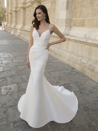 Enzoani Style No. Marilyn #0 Ivory thumbnail