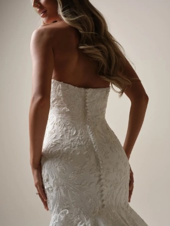 Maggie Sottero Style No. Delanie #6 thumbnail