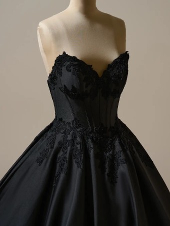 Maggie Sottero Style No. Serafina #5 thumbnail