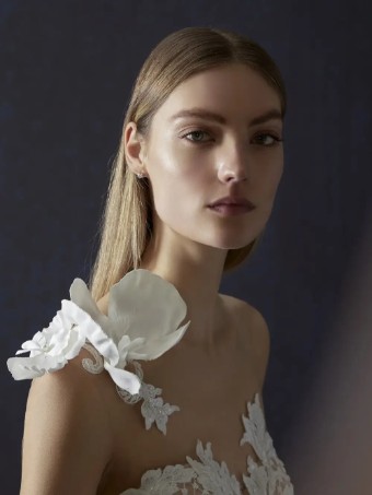 Pronovias Style No. Acazia #2 thumbnail