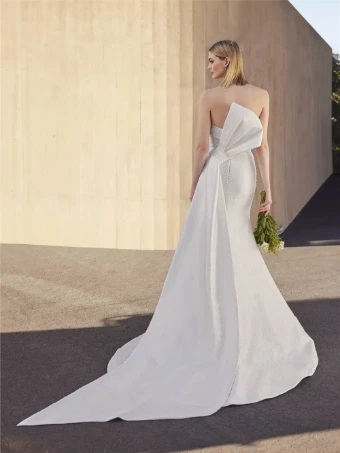 Pronovias Style No. Juny #1 Off White thumbnail