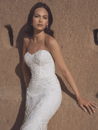 Enzoani Style No. Tatiana #2 Ivory thumbnail