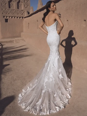 Enzoani Style No. Tatiana #1 Ivory thumbnail