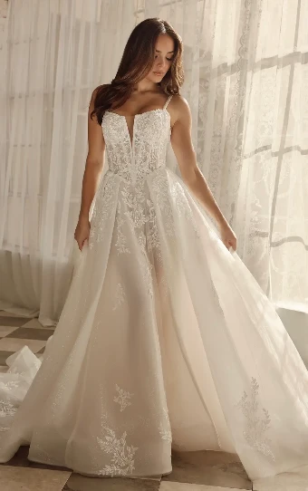 Martina Liana Style No. 1833 #0 Antique Ivory thumbnail