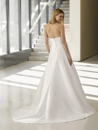 Pronovias Style No. Leaves #1 Off White thumbnail